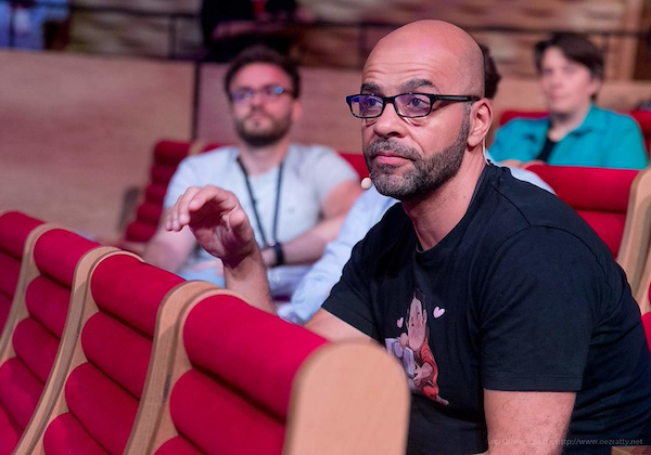 Google Executive's Warning: 'Sentient in Every Possible Way'